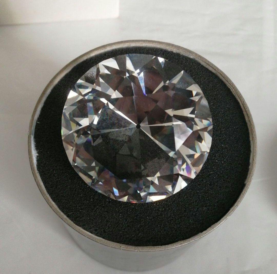 SWAROVSKI スワロフスキー ダイアモンドカット チャトン 置物