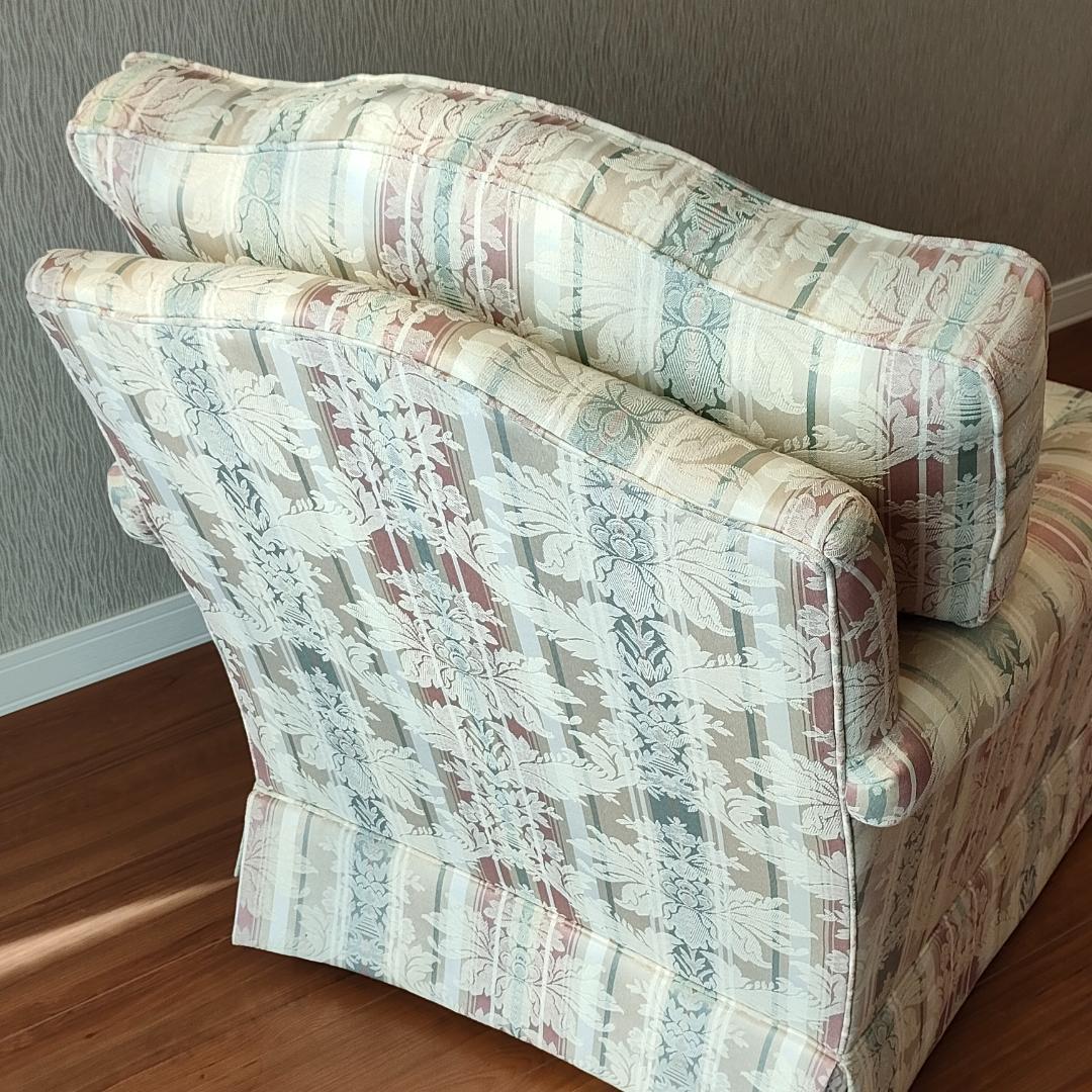 〈美品〉トーマスビル　一人掛けソファ　米国製　クッション付き①