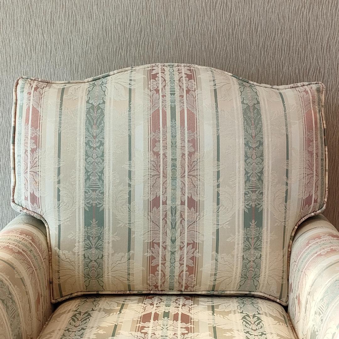 〈美品〉トーマスビル　一人掛けソファ　米国製　クッション付き①