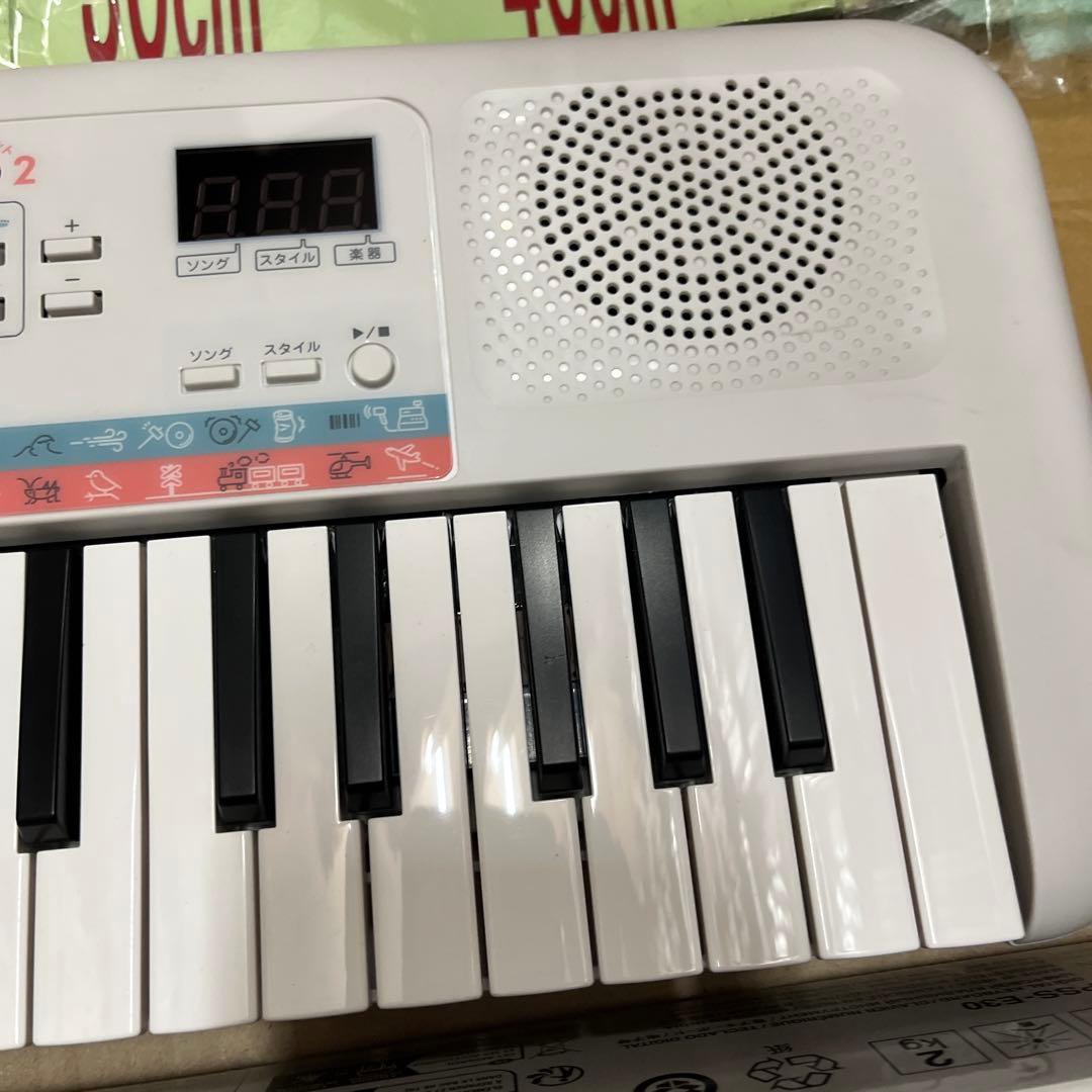 ヤマハ PSS-E30 ミニキーボード Remie ホワイト