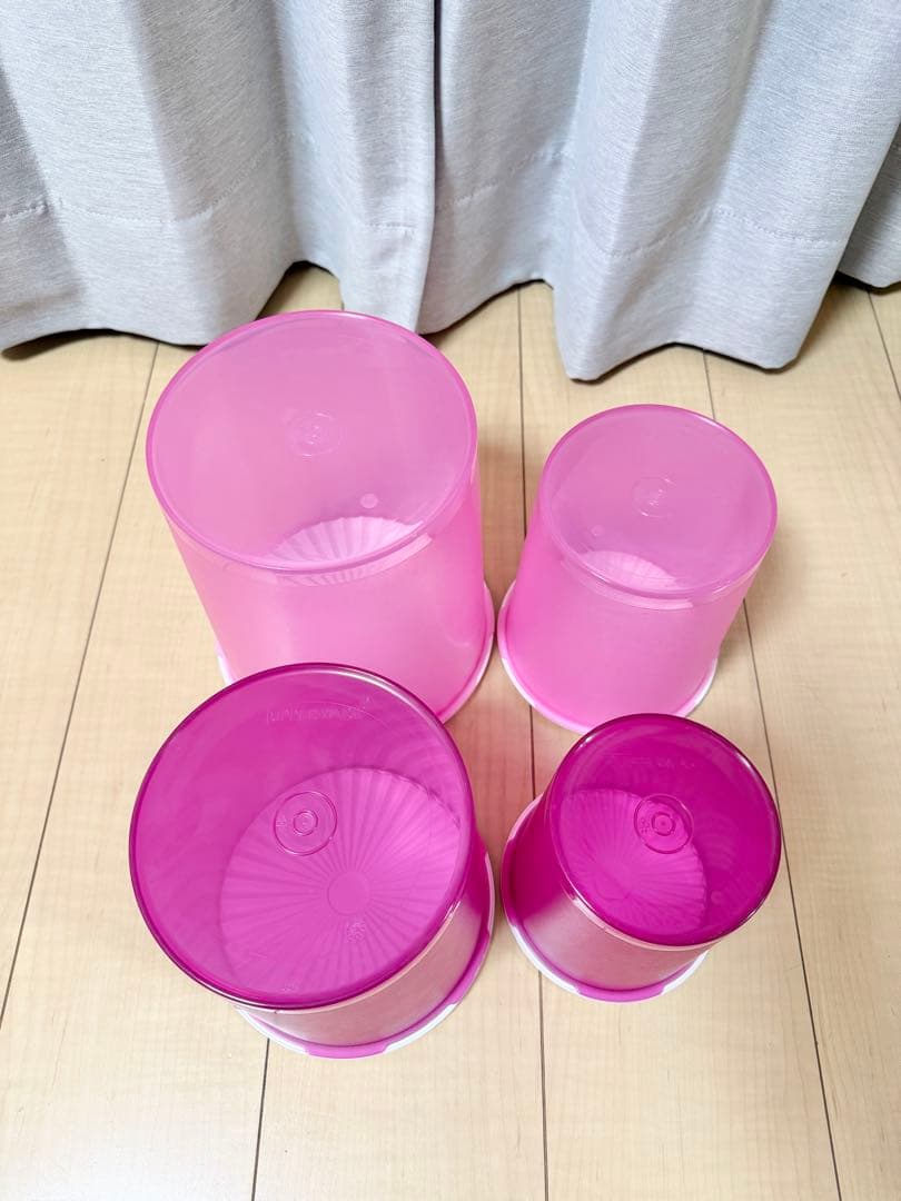 【未使用】タッパーウェア グランプリデコレーター 4個 セット ピンク 保存容器