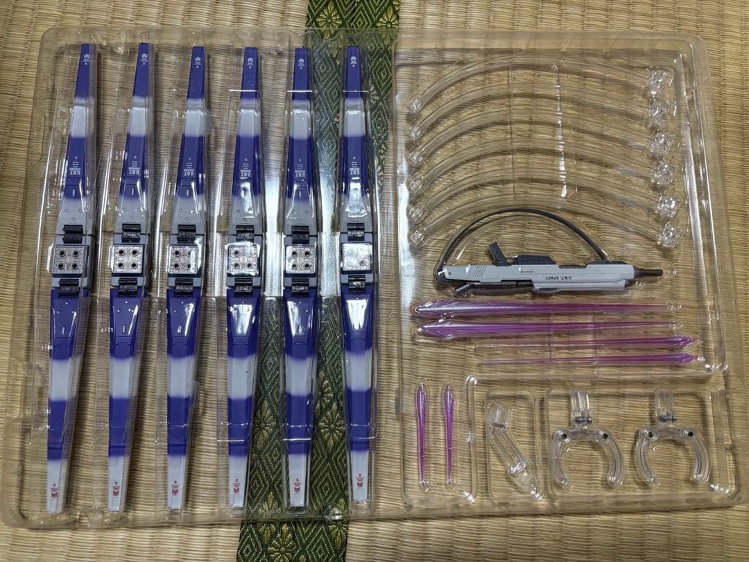 メタルビルド Hi-νガンダム+ハイパーメガバズーカランチャー オプションセット