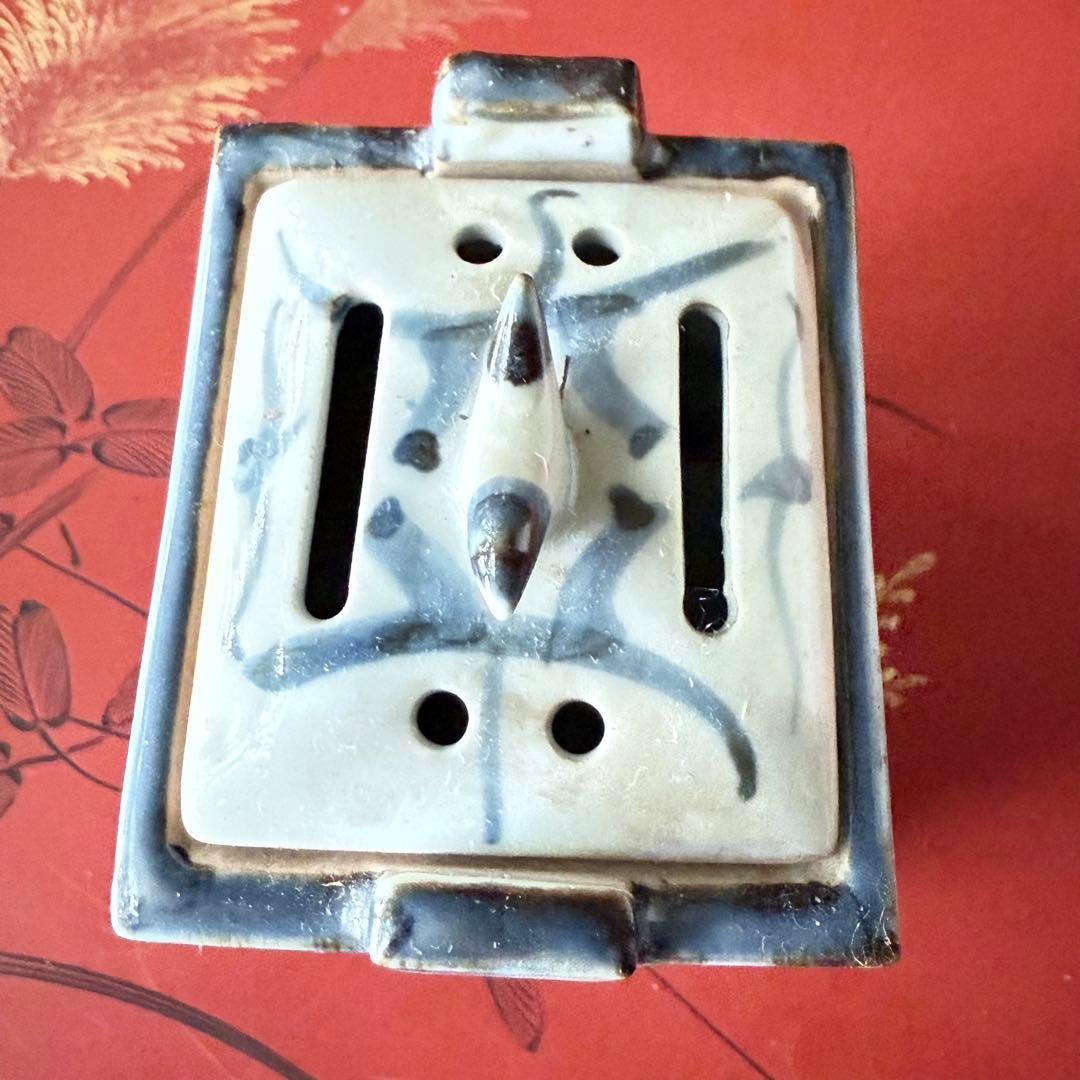 2235様感謝‼️春‼️愛蔵　伊万里古染付青花文様鳥摘み香炉