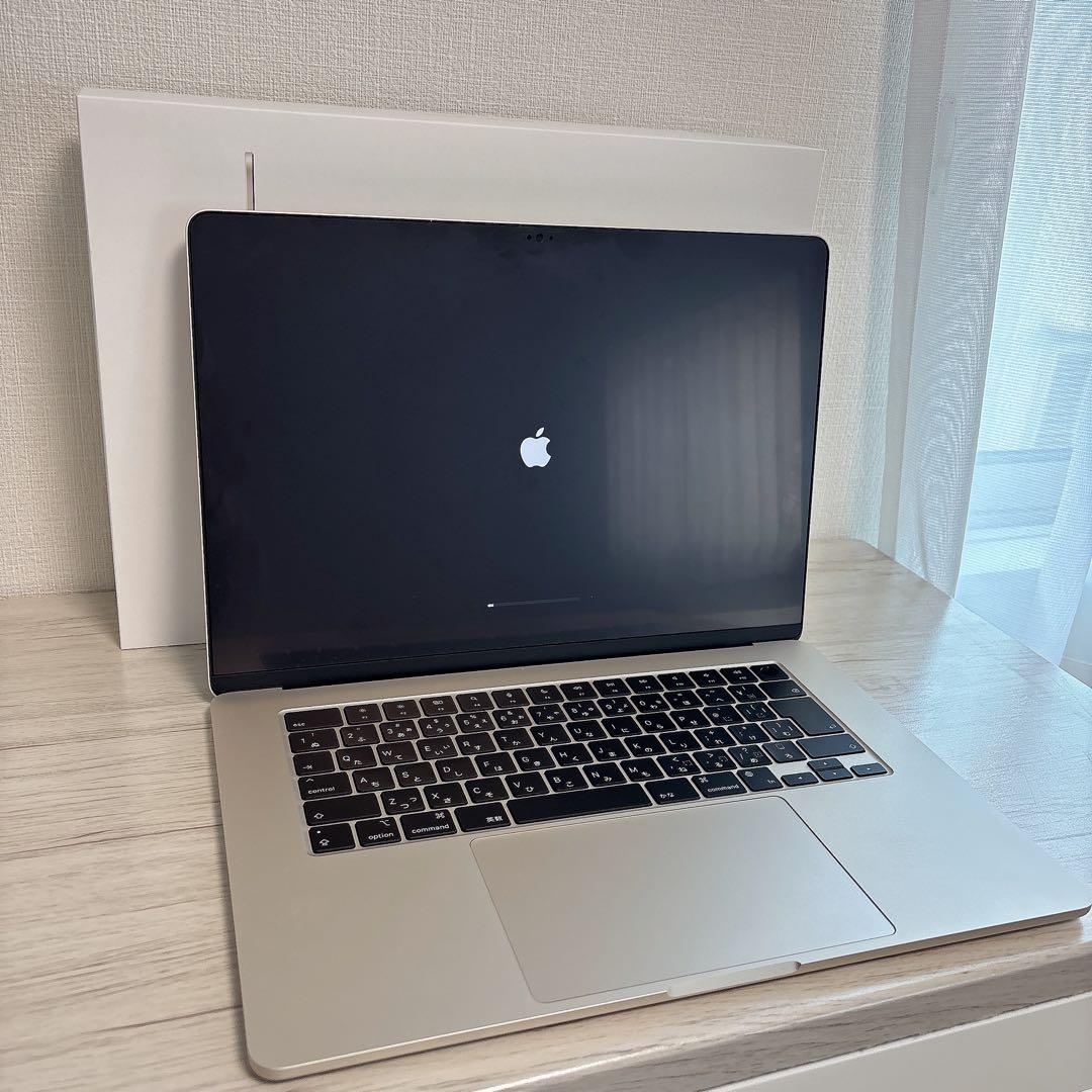 MacBook Air M2 15インチ　512GB