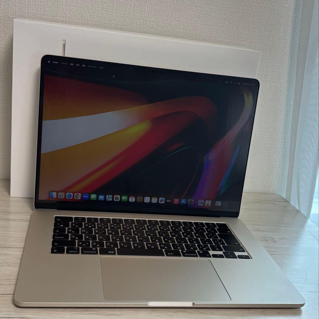 MacBook Air M2 15インチ　512GB