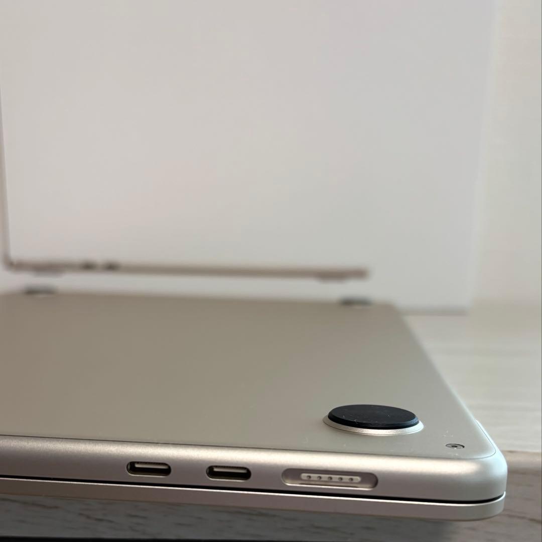 MacBook Air M2 15インチ　512GB
