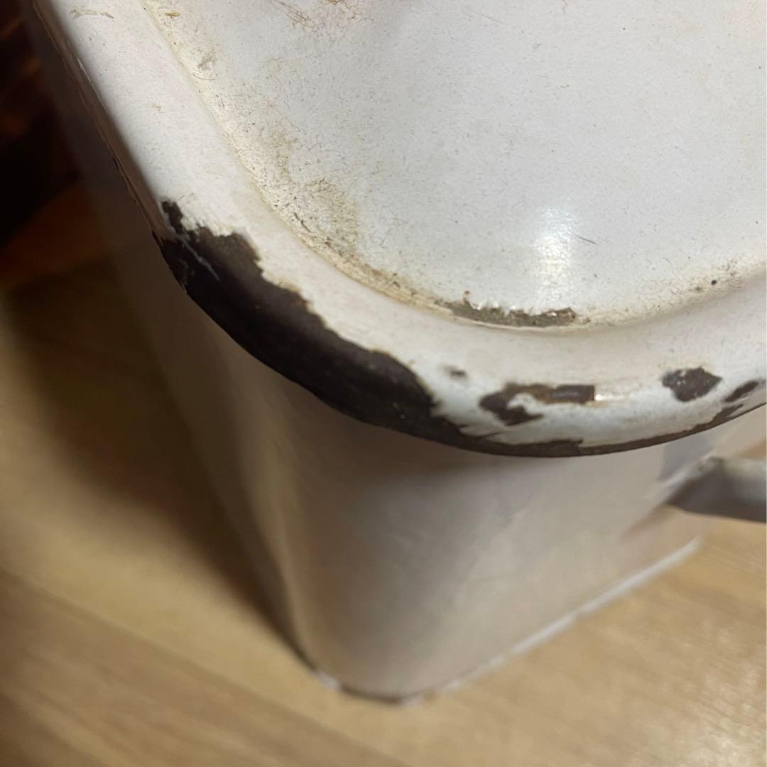 ꕤイギリスアンティークꕤブレット缶