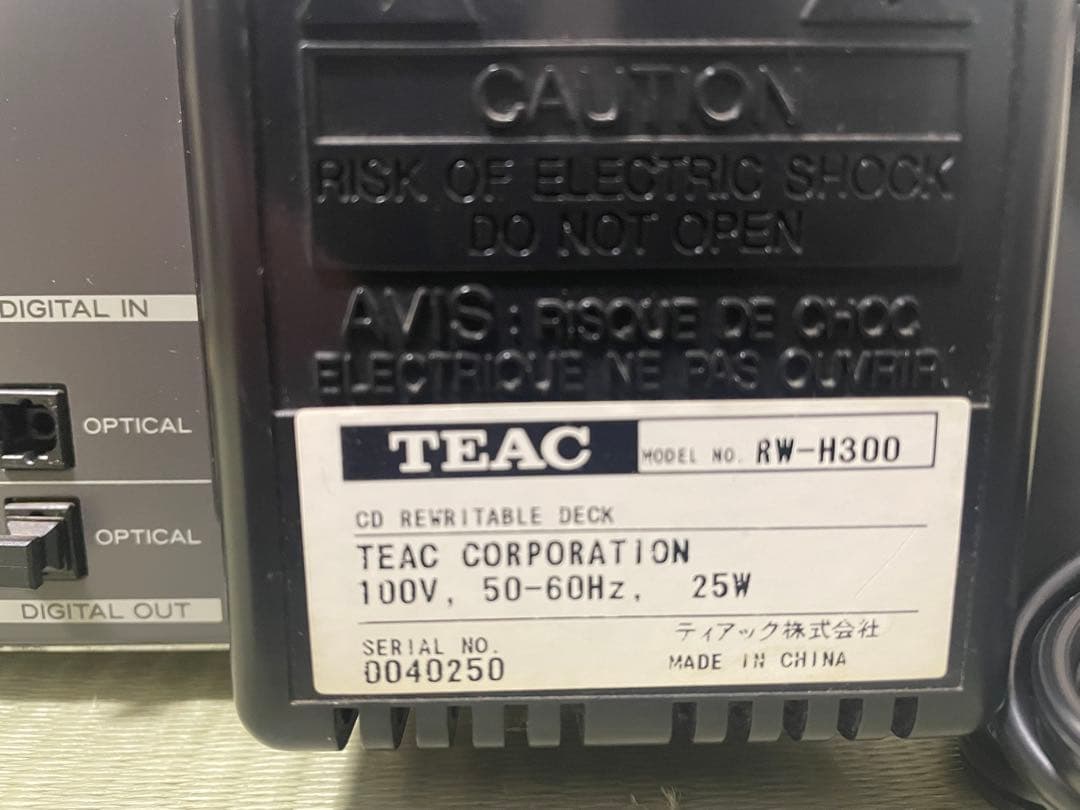 TEAC RW-H300 CDデッキ 即日発送！
