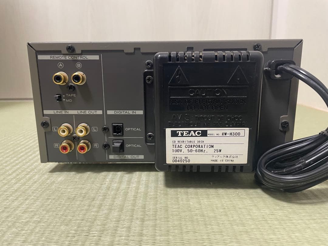 TEAC RW-H300 CDデッキ 即日発送！