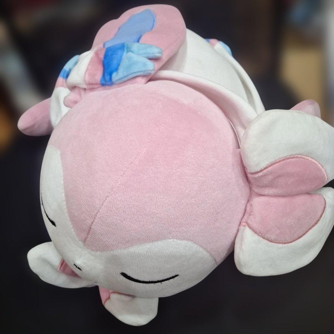 タグ付き　ポケモンセンター　すやすや　ニンフィア　ぬいぐるみ　クッション