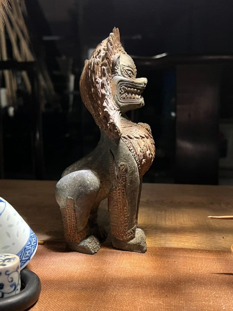 【美術品】獅子魔除け　置物