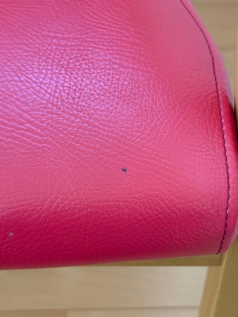 貞苅椅子製作所　AC102　椅子　高齢者向け軽量イス赤色