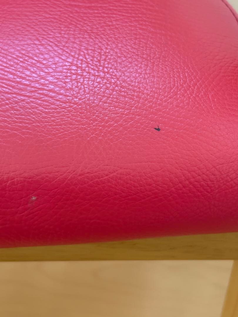 貞苅椅子製作所　AC102　椅子　高齢者向け軽量イス赤色