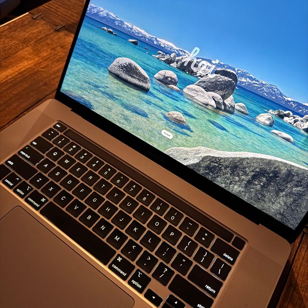 64GB/1TB MacBook Pro16インチ USキー 2019