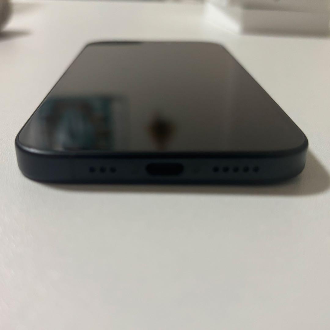 Apple iPhone 16 ブラック 本体