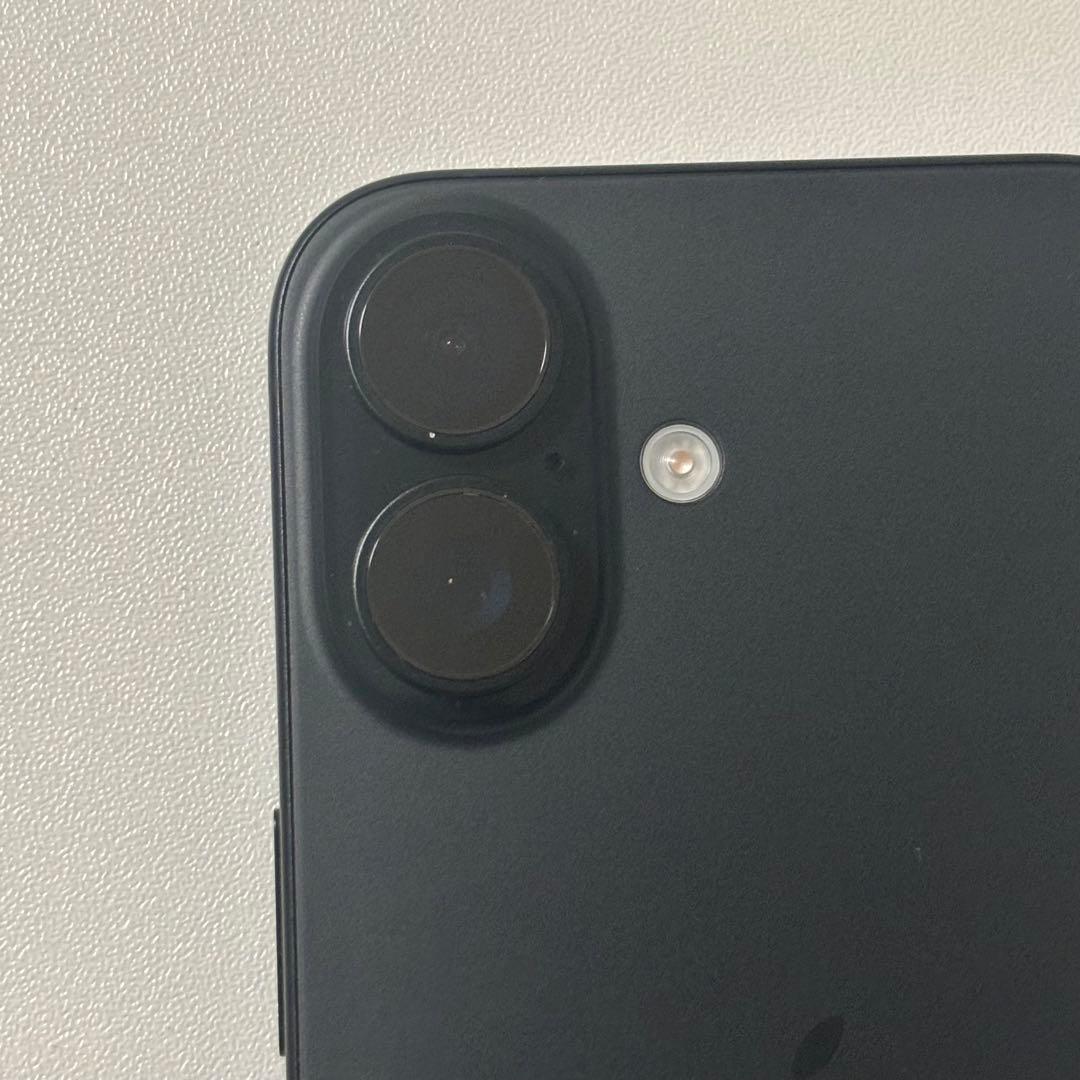 Apple iPhone 16 ブラック 本体