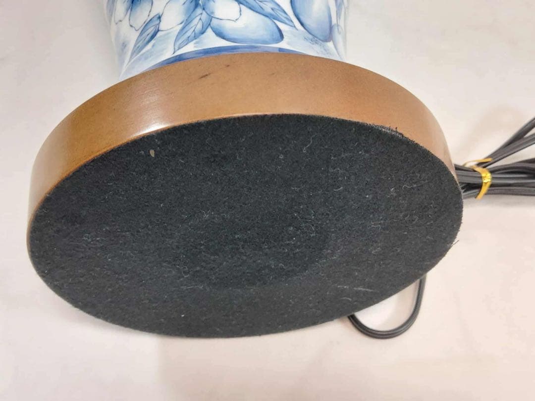 プリーツシェードランプ 陶器 テーブルランプ