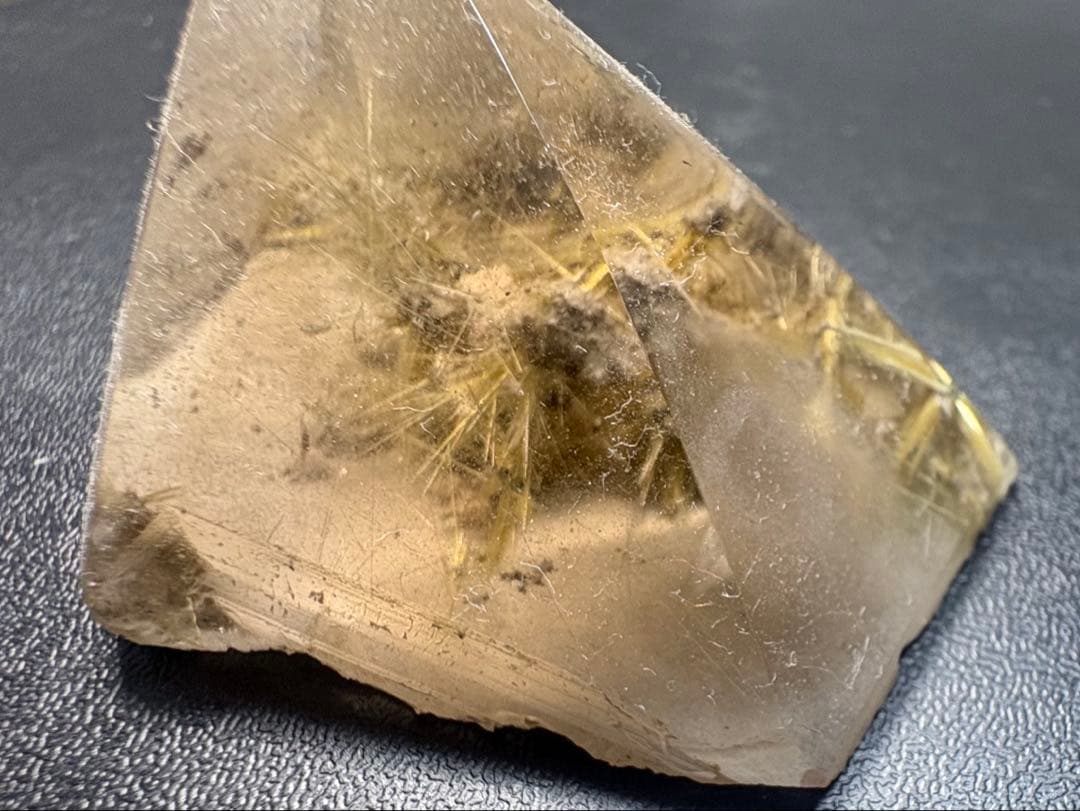 ✨天然ルチルクォーツ 原石 ポリッシュ 標本✨