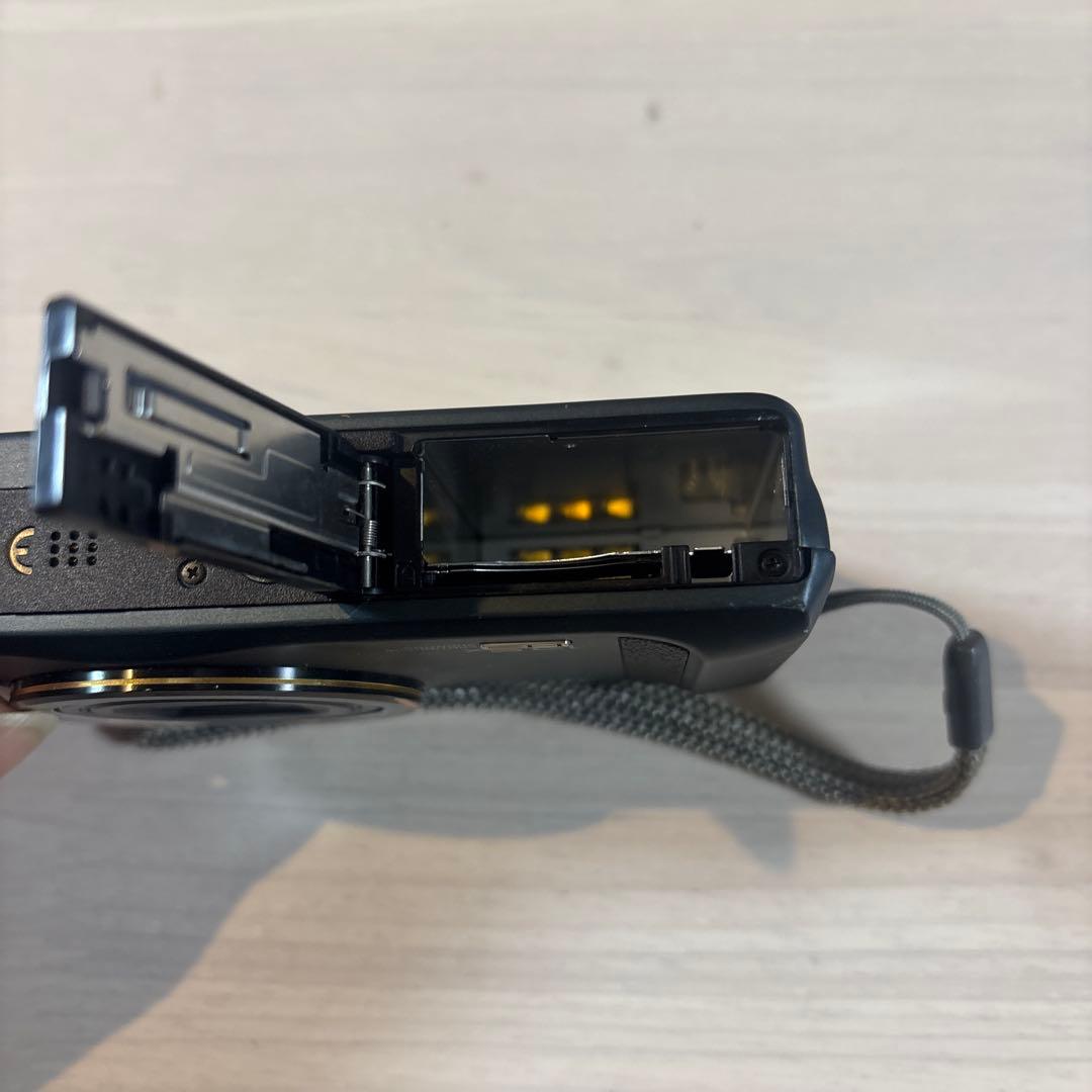 ジャンク CASIO EX-ZR100 コンパクトデジタルカメラ