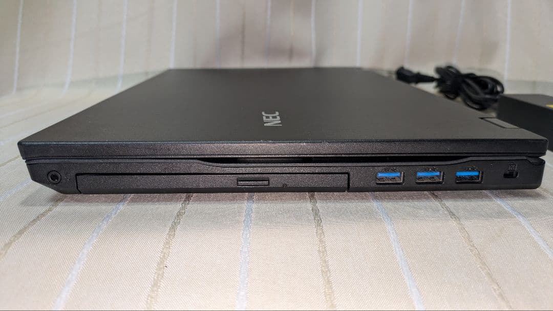 SSD起動早い★VersaPro i5-8世代 8GB 128GB Office