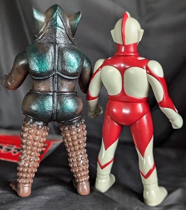 楳図かずお版 ウルトラマン＆メフィラス星人 （フューチャーモデルズ）２体セット