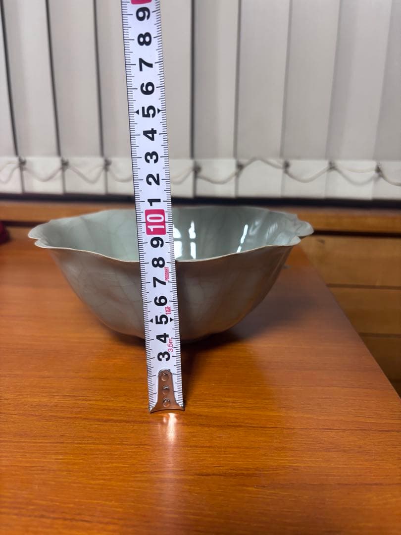 川瀬　忍作　青磁輪花鉢