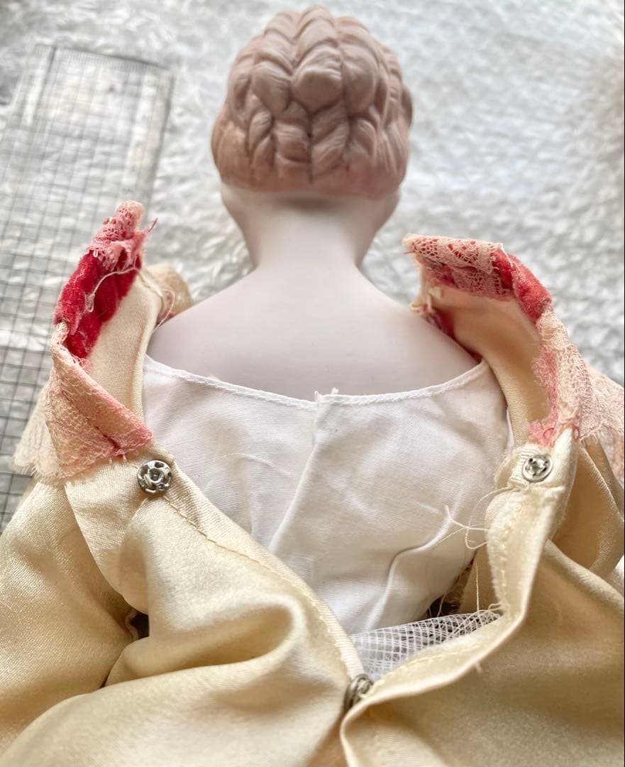 アンティーク　ビスクドール　ドイツ？ チャイナヘッド？