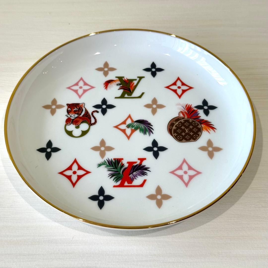 【展示品】ルイ・ヴィトン アシェット４ タイガー レザーケース付き