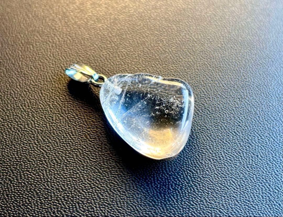 mimi　究極品質　ヒマラヤ幻の聖山　カイラス水晶のペンダントトップ　6g