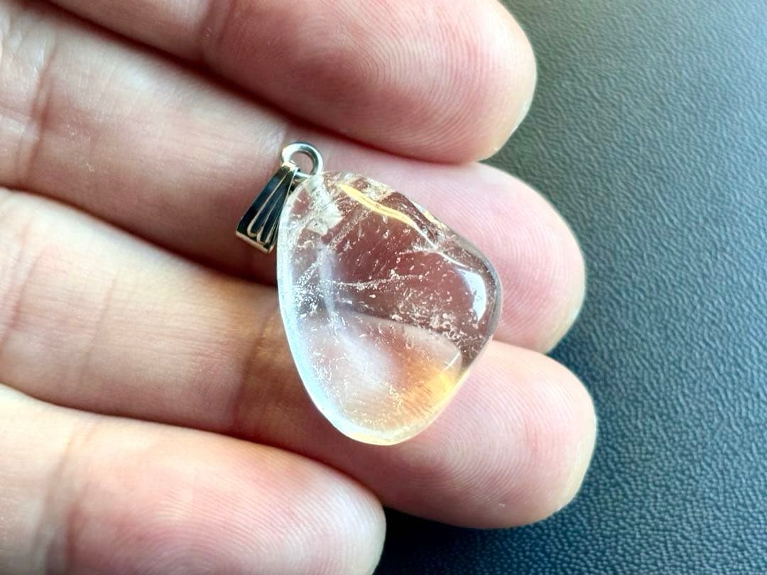 mimi　究極品質　ヒマラヤ幻の聖山　カイラス水晶のペンダントトップ　6g