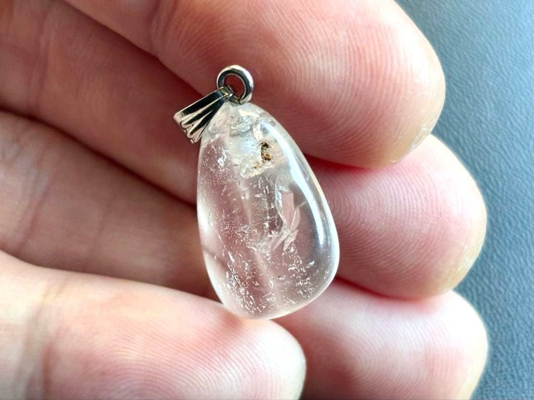 mimi　究極品質　ヒマラヤ幻の聖山　カイラス水晶のペンダントトップ　6g