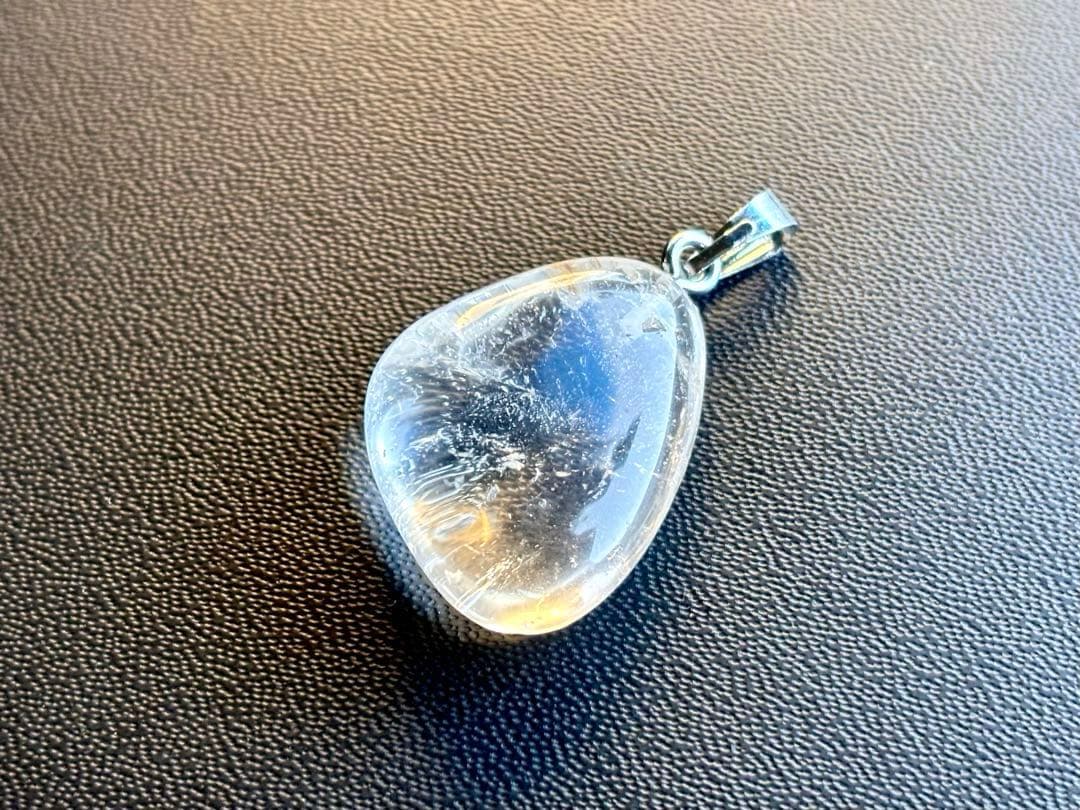 mimi　究極品質　ヒマラヤ幻の聖山　カイラス水晶のペンダントトップ　6g