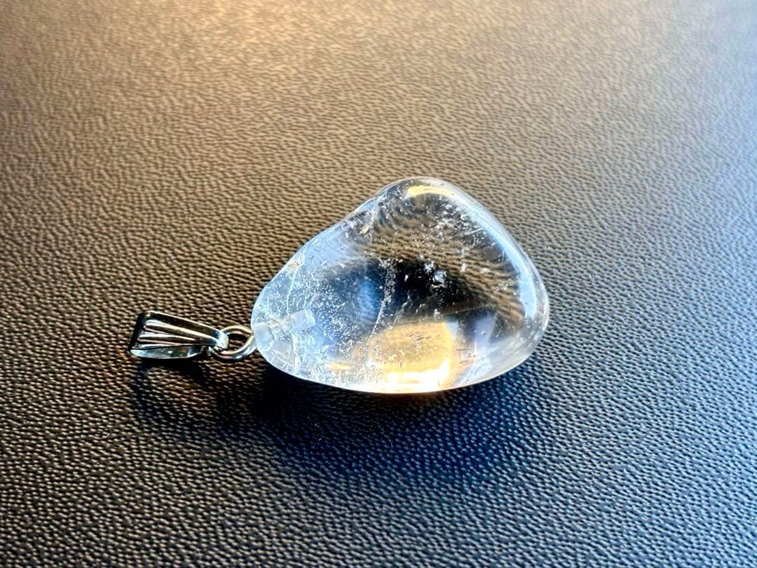 mimi　究極品質　ヒマラヤ幻の聖山　カイラス水晶のペンダントトップ　6g