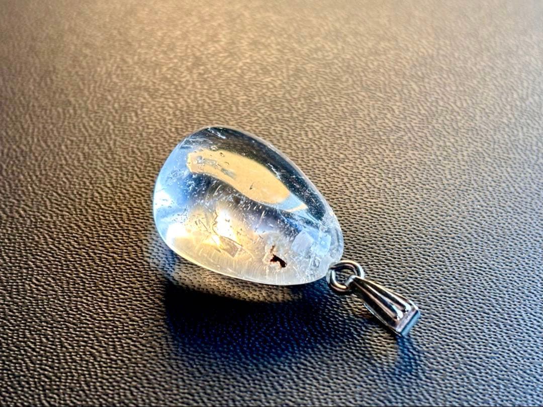 mimi　究極品質　ヒマラヤ幻の聖山　カイラス水晶のペンダントトップ　6g