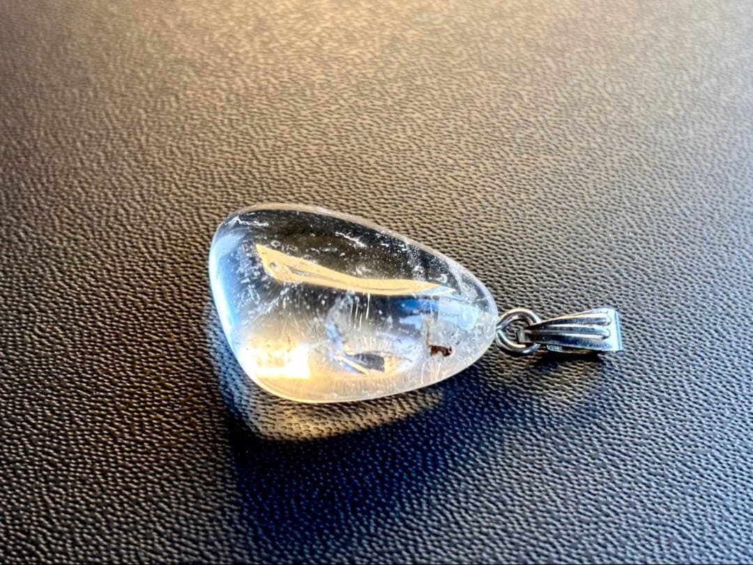 mimi　究極品質　ヒマラヤ幻の聖山　カイラス水晶のペンダントトップ　6g