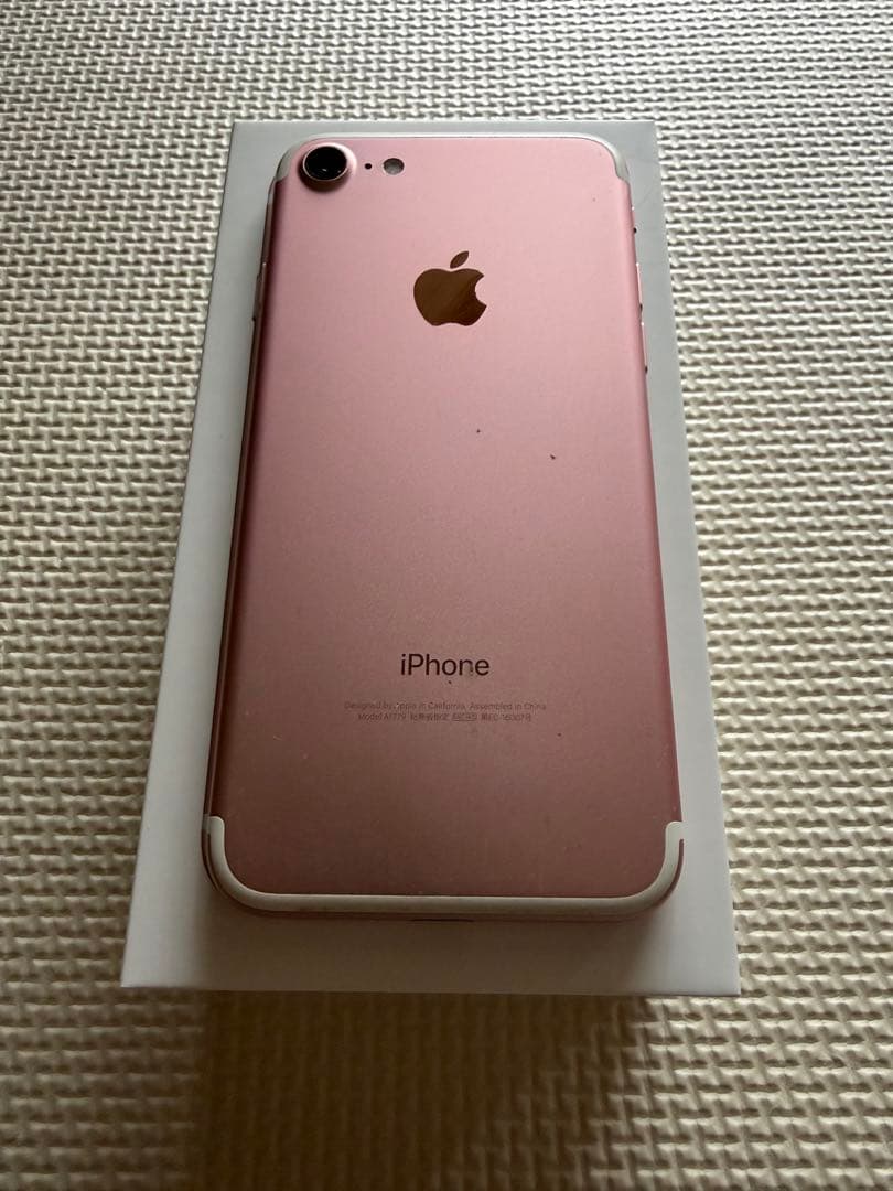 Apple iPhone 7 128GB ローズゴールド 本体 バッテリー86%