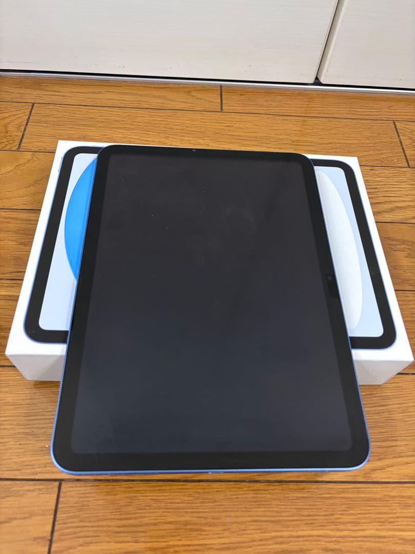 iPad 第10世代 Wi-Fi 64GB ブルー　キーボードケースのセット