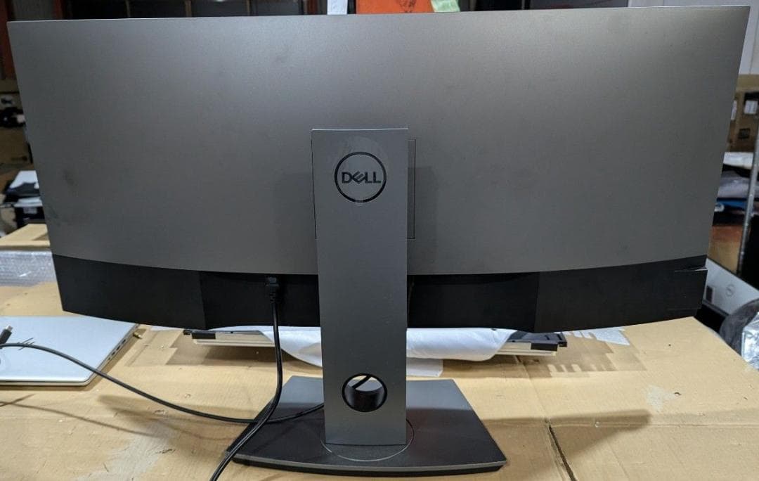 ディスプレイ・モニター本体 DELL U3818DW