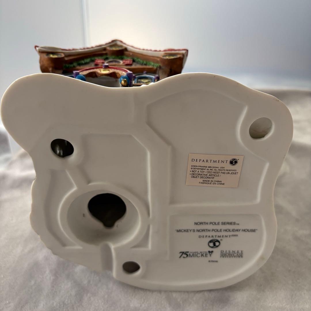 ミッキーノースポールシリーズ ホリデーハウス ライトアップフィギュア ディズニー