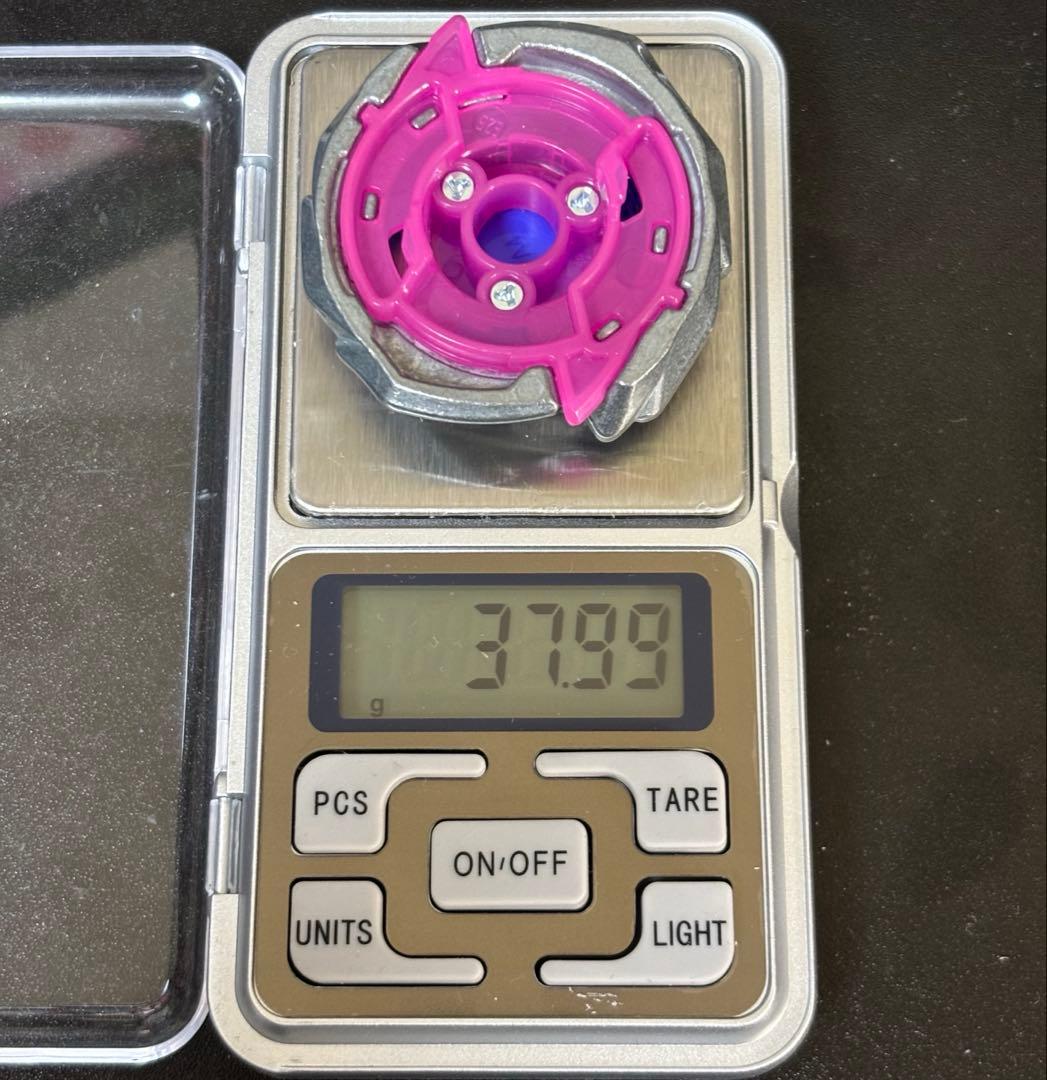 ベイブレードX シャークスケイル　重量37.99g 初期ロット