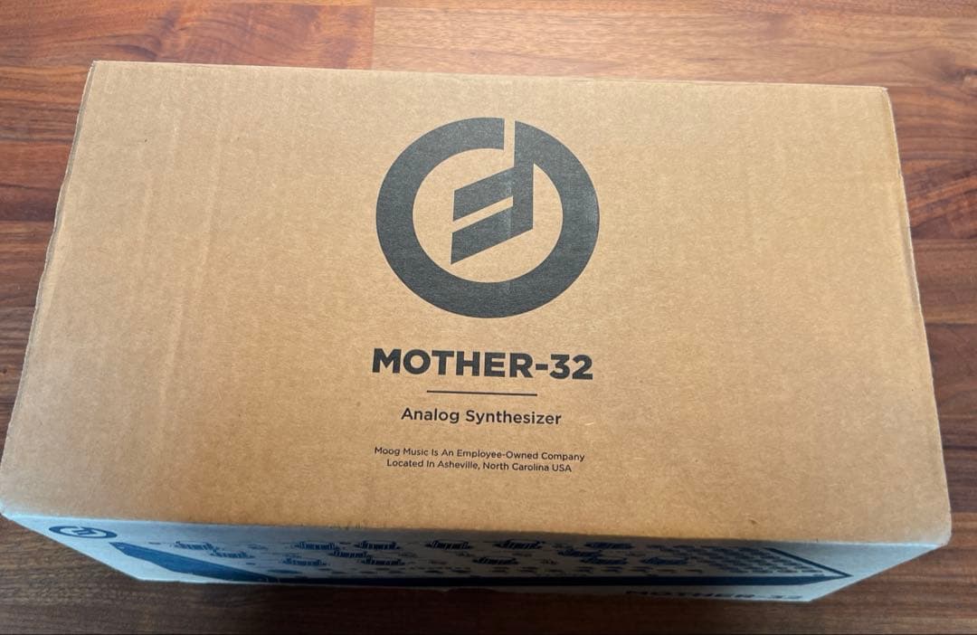 鍵盤楽器 Moog MOTHER-32