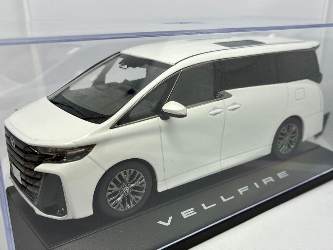 トヨタ ヴェルファイア 40 カラーサンプル