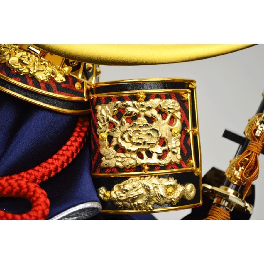 五月人形　上杉謙信公兜【新品】武将兜　ケース飾り　兜飾り　端午の節句　子どもの日