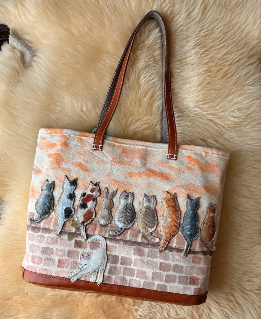 (手づくり)\"気の向くままニャンズ+1\"ねこネコうさぎのトートバッグ/刺繍