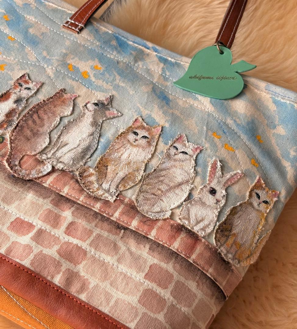 (手づくり)\"気の向くままニャンズ+1\"ねこネコうさぎのトートバッグ/刺繍