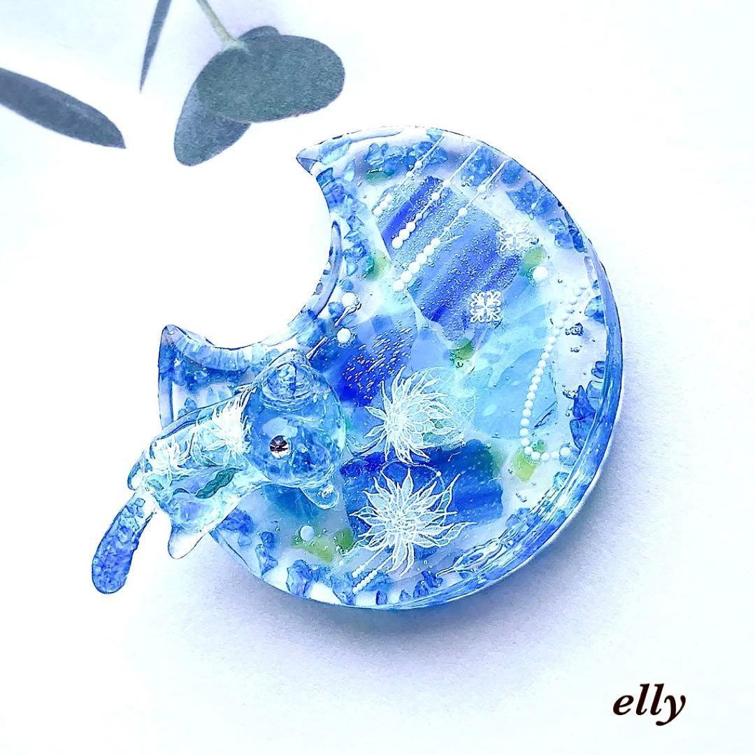 【fairy様】1507.天然石　琉球ガラス　楓　じゃれ猫　レジン　キーホルダー