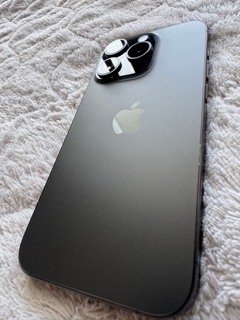 iPhone15Pro 256GB ブラックチタニウム SIMフリー　90%