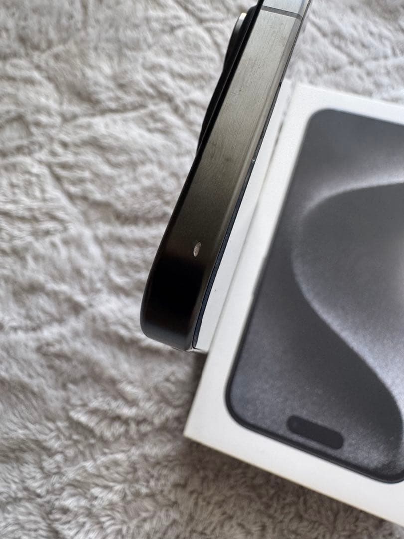 iPhone15Pro 256GB ブラックチタニウム SIMフリー　90%