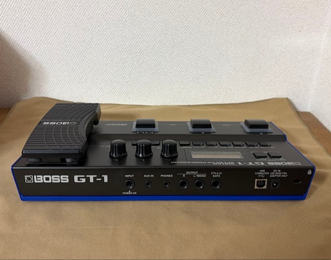 BOSS GT-1 ギターエフェクト 別売アダプター付き