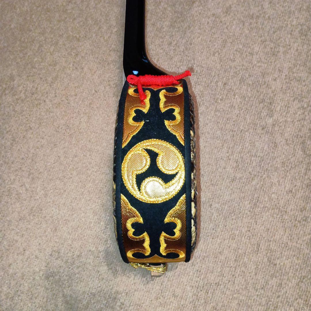 【宮里三線工房作】ニシキヘビの本皮のみを使用した１枚張り三線！